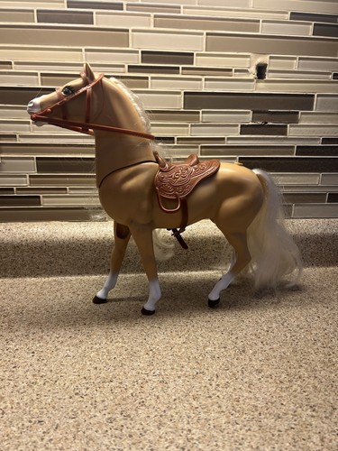 Rare barbie eating - eating, horse
